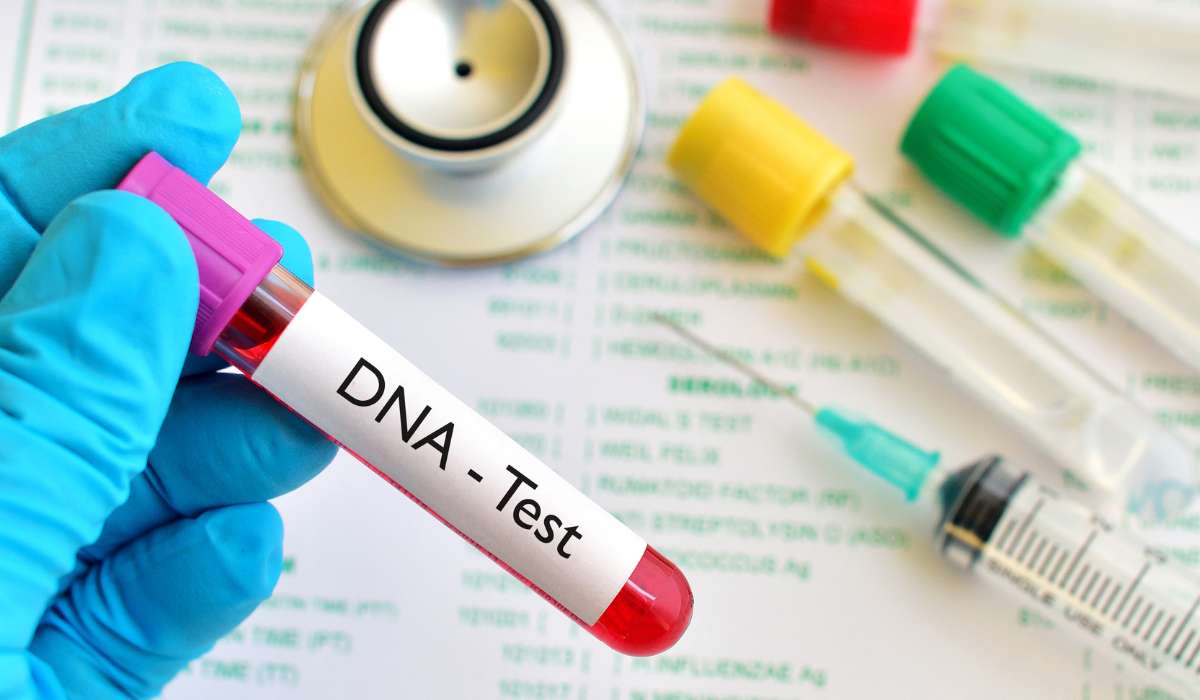 DNA testing on lab. Brisbane Livewell Clinic.