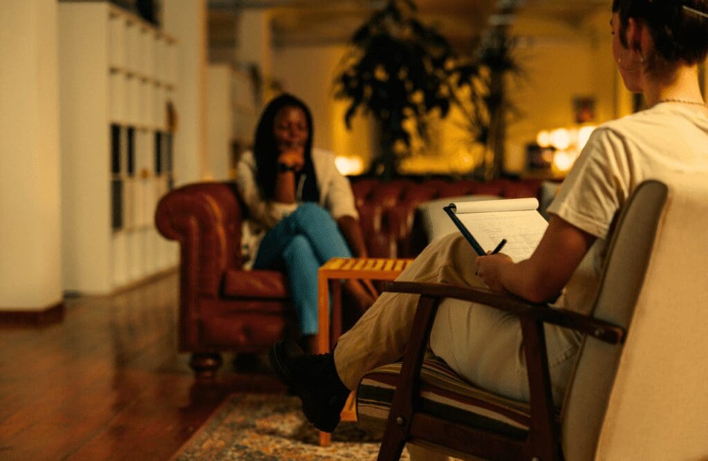 Client and Hypnotherapist initial consultation. Power of Hypnosis. Meaning of Hypnosis. Hypnotherapy for Alcohol Addiction. Brisbane Livewell Clinic