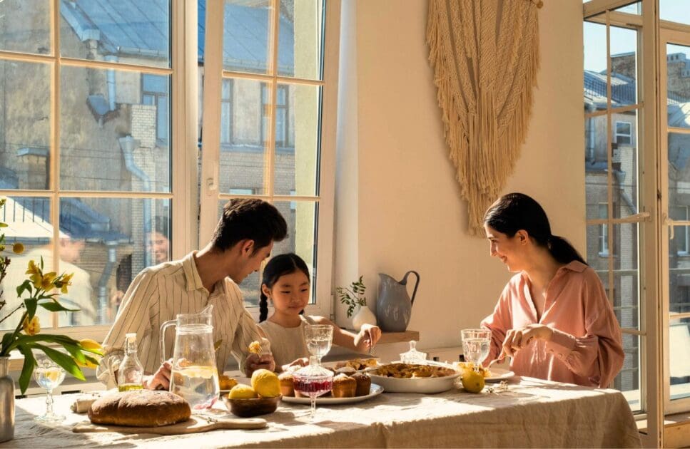 Family eating their meal together. Winter Wellness. Food Intolerance Testing. Weight Loss Aids. Brisbane Livewell Clinic