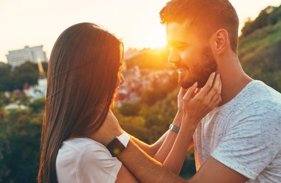 Couple sharing a moment outdoors at sunset. Pre-Conception Care. Brisbane Livewell Clinic. Clinical Hypnotherapy Brisbane. Hypnotherapy Locations we Service