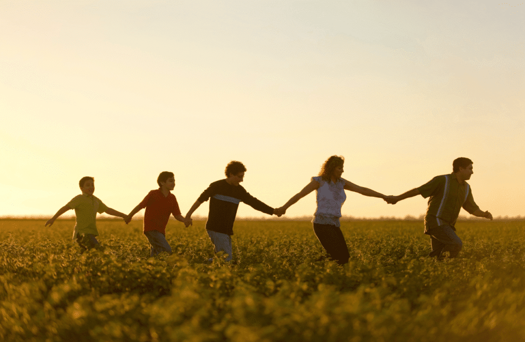 Family in nature enjoying time together. Natural Therapies Brisbane. What is Naturopath. Naturopath Toowoomba. Brisbane Livewell Clinic