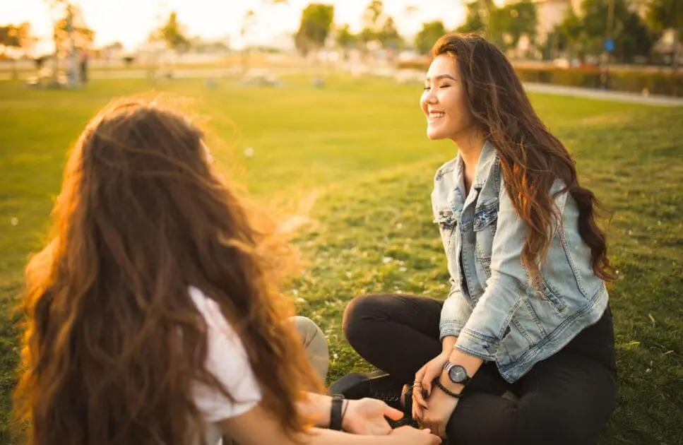 Two teenagers talking. Naturopathic Practitioner. Brisbane Livewell Clinic